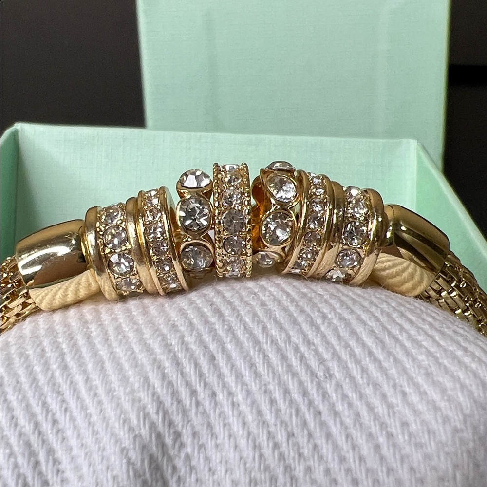 True To Form | Rhinestone Stretch Bracelet ✨ - Picture 4 of 10